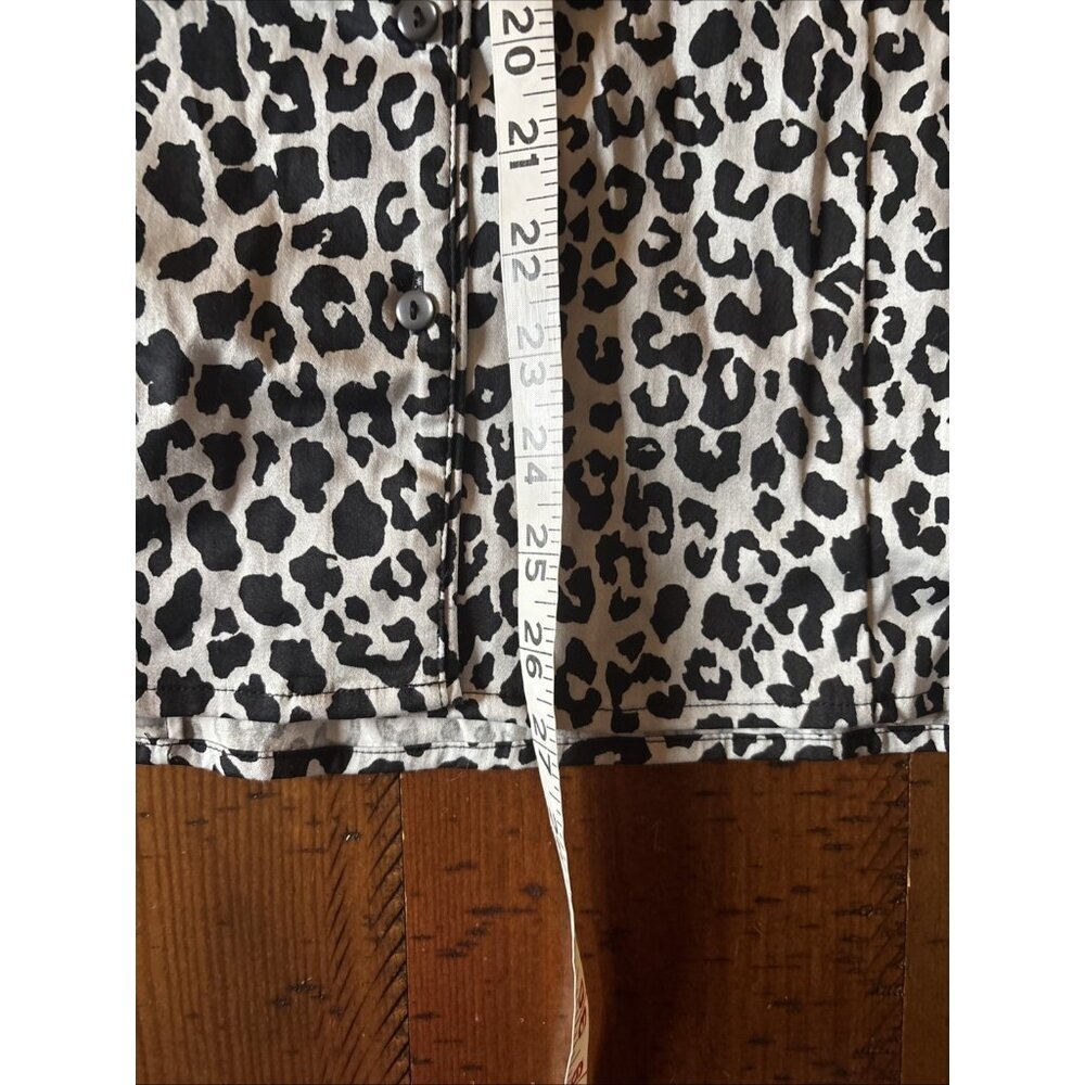 lane Bryant gray Animal Brunt Blouse Size 18 NWT - Picture 6 of 6
